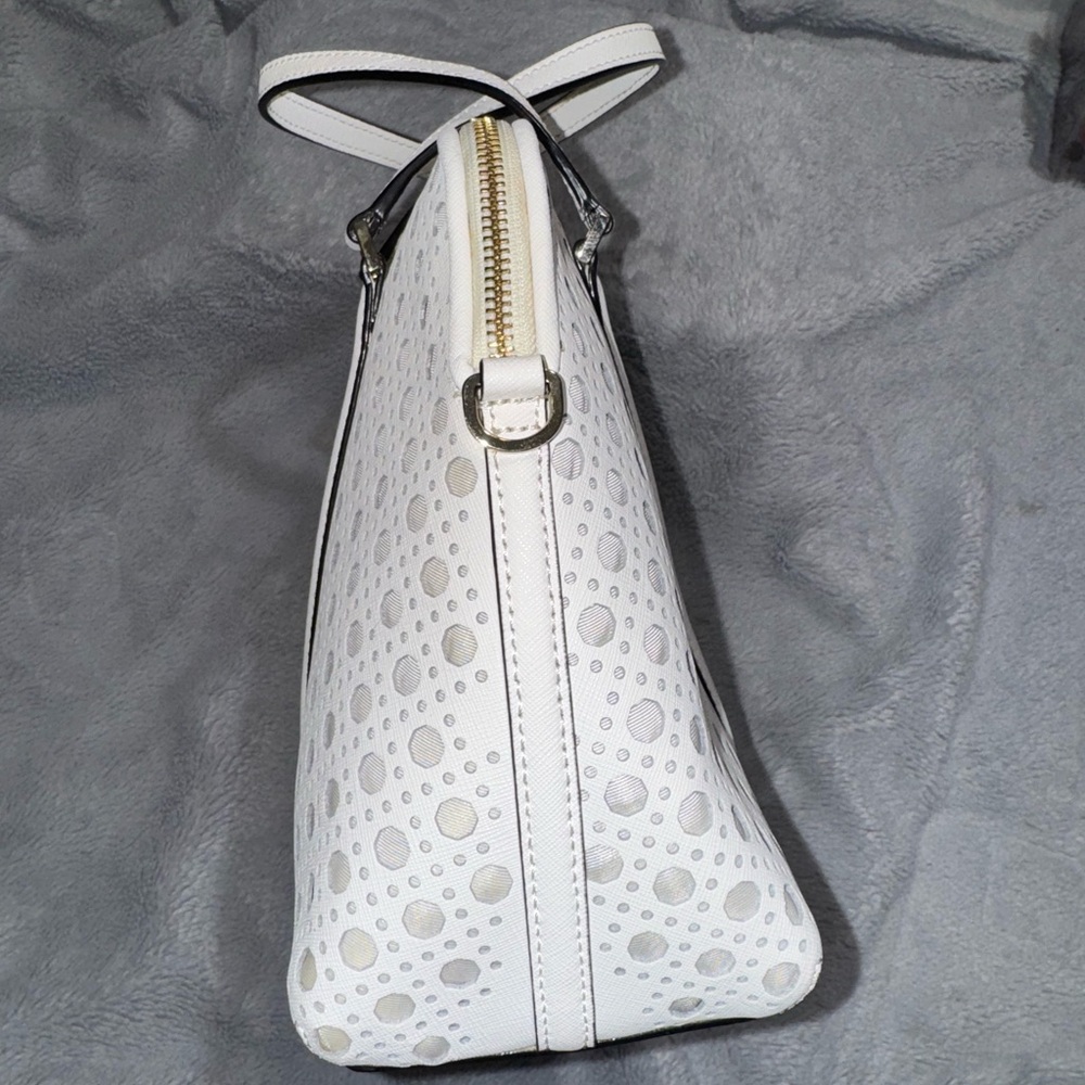 Kate Spade Newbury Lane Handbag, White perforated - Picture 4 of 10